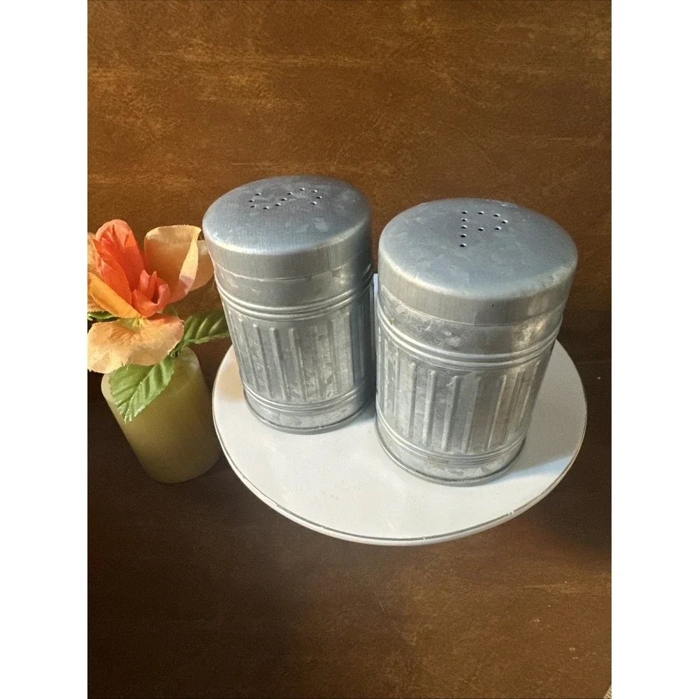 Vintage 1950s? Aluminum Salt and Pepper Shakers Brushed Metal Farmhouse Retro